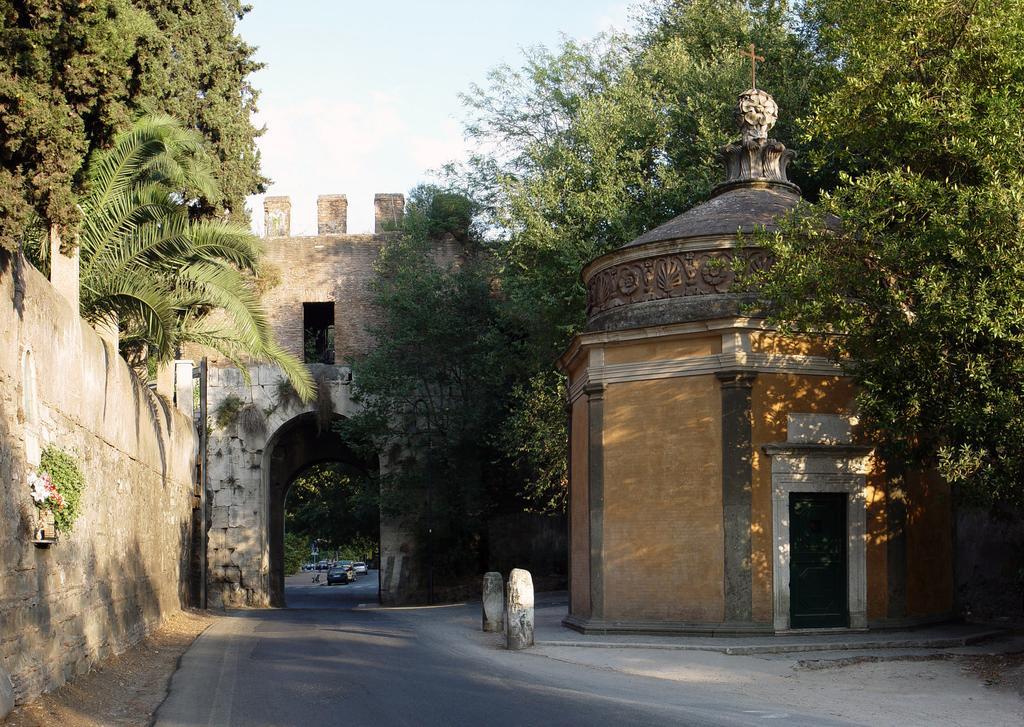 Porta Latina Suite - Private Apartment Rome'S Center Exterior photo